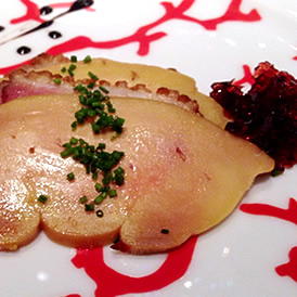 鴨のフォアグラと胸肉の燻製取り合わせ