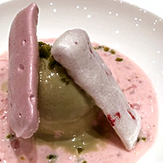 ムースとアイスクリーム