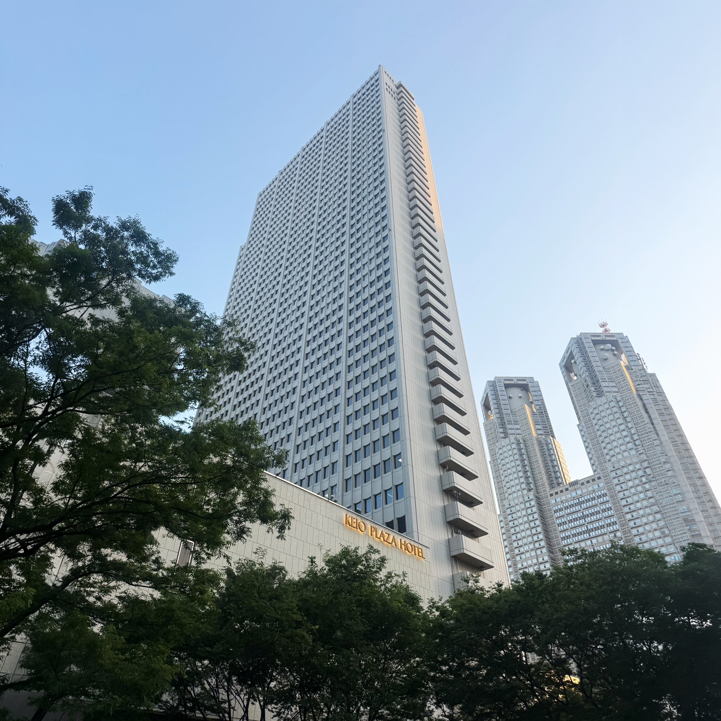京王プラザホテル 43階 「ムーンライト」